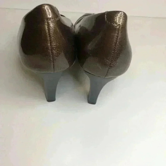Air Supply Ladies Bronze Gold Peep Toe Slip on Shoe size 8M - Picture 3 of 6